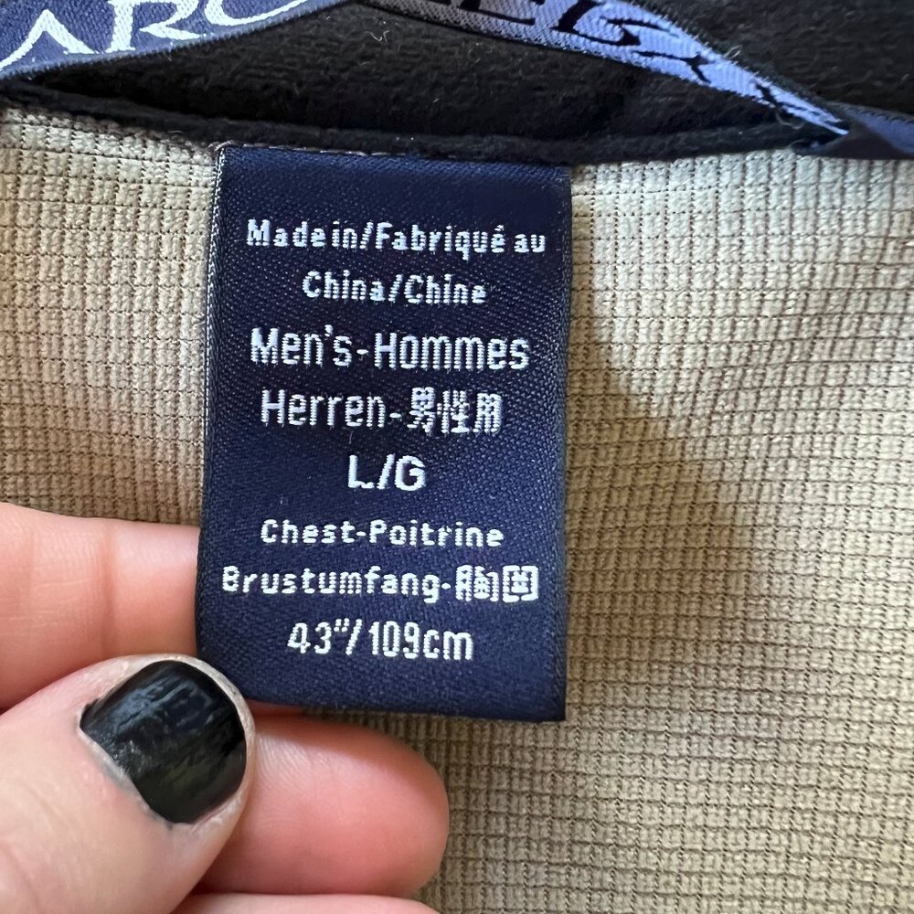 Arc'teryx Shell Jacket In Gray Size Large - Men's - image 6